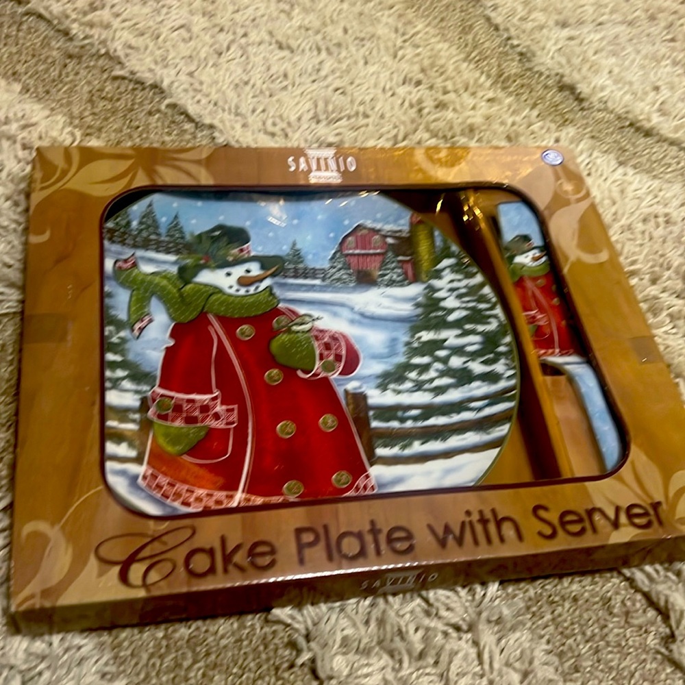Holiday cake plate with server